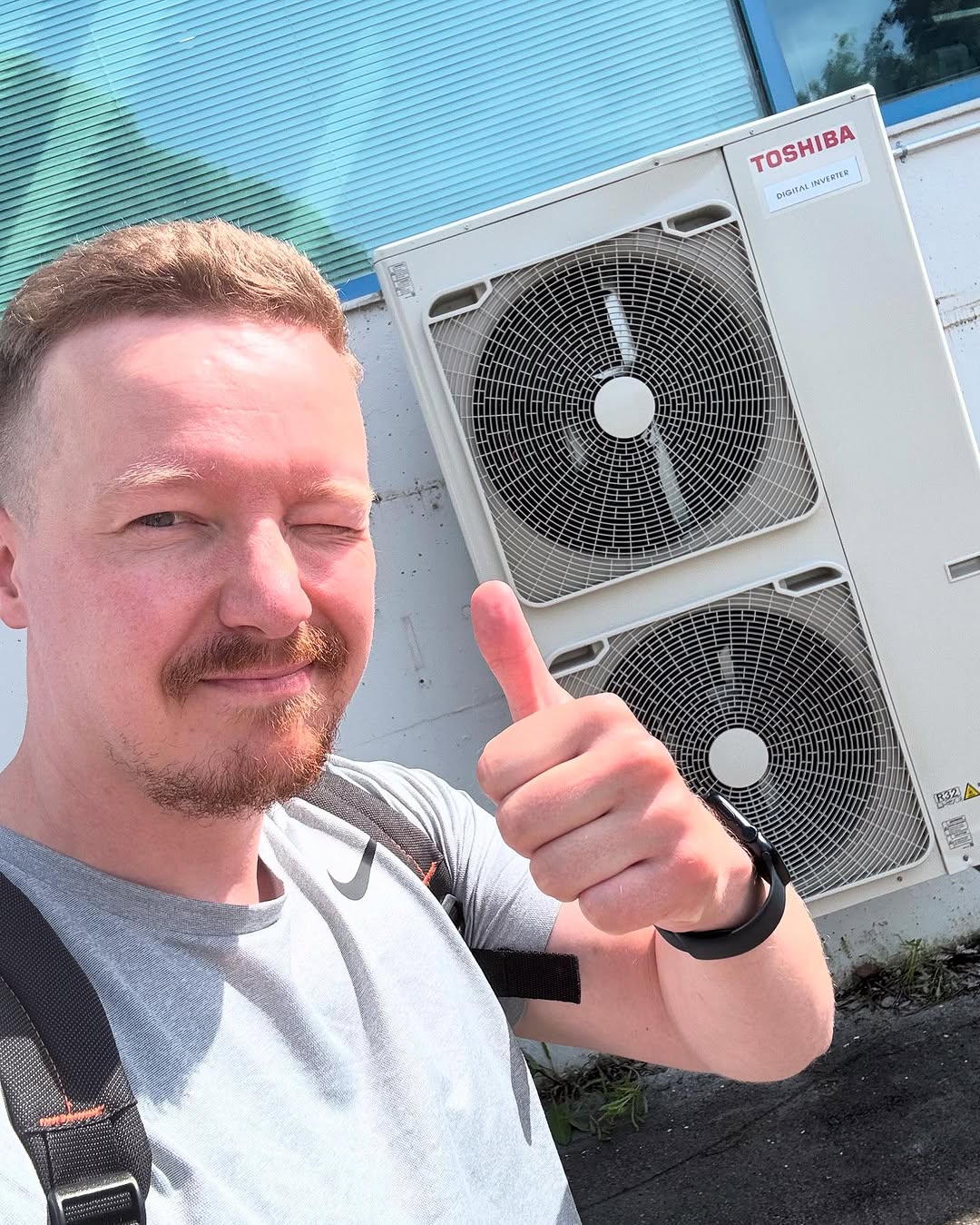 Edenissä sitä työtä ja haastetta riittää 😃 kiinteistön jäähdytys lakkasi toimimasta viime perjantaina, mutta Ville @refpro_oy :sta ryhtyi heti toimeen ja toimitti meille kuntosalille vain kolmessa arkipäivässä uuden todella järeän jäähdytyslaitteiston. Nyt hönkii laitteet taas kylmää salille 🥶❄️ Sujuvia treenejä ja mukavaa juhannusta! 😎🙏