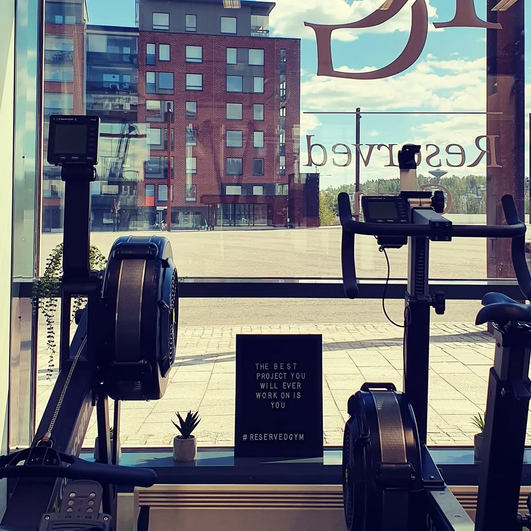 Pyöräilyä soutua tai hiihtoa.💯 #concept2 #bikeerg #rowerg #skierg #reservedgym #privategym #cardio #jyväskylä #lutakko #lutakonaukio #kuntosali #minisali