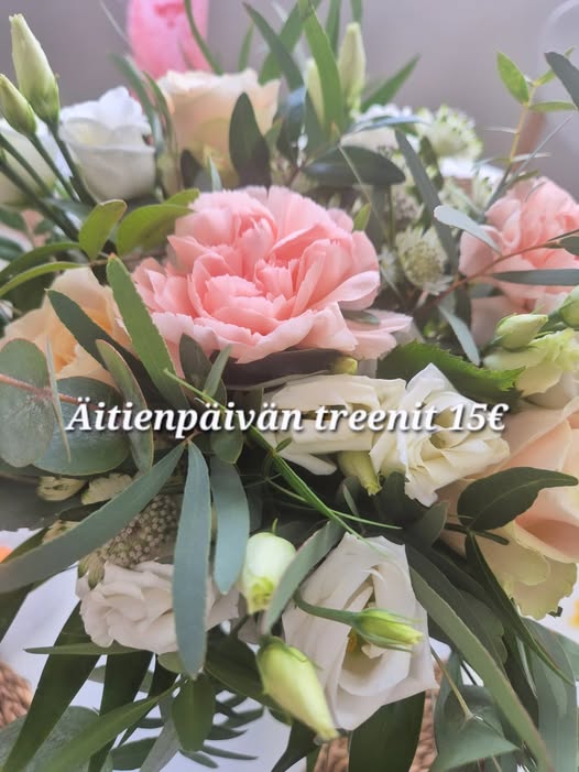 Äitienpäivänä äitejä hemmotellaan tiukalla kiertoharjoittelulla ja lempeällä kehonhuollolla.😌🤍 Su 10.5. Äitienpäivä -treenit klo 11.00-12.30. Treeni sisältää alkulämmittelyn, treeniosuuden sekä pidemmän kehonhuolto-osuuden. Hinta 15€. Ilmoittaudu mukaan dm/info@fitnesspa.fi. Lämpimästi tervetuloa mukaan treenille vaikka koko perheen voimin.🥰 #fitnesspa #fitnesspavalmennus #äitienpäivä #treenaakehoonhyväfiilis #treenit