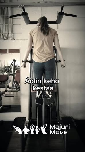 Äitienpäivänä puhutaan paljon siitä, mitä äiti tekee muille. Harvemmin siitä, miltä äidin keho tuntuu. Se keho, joka kantaa arkea, lapsia, kauppakasseja ja huolta. Se keho, joka venyy tilanteesta toiseen – usein ilman, että sitä pysäytetään hetkeksikään. Äidin keho ei ole huoltovapaa. Se kestää pitkään, mutta jossain kohtaa se alkaa myös tuntua. 👉Jäykkyytenä. 👉Väsymyksenä. 👉Siinä, että liike ei ole enää omaa. Tää ei korjaannu sillä, että odottaa oikeaa hetkeä. Se korjaantuu sillä, että keho otetaan mukaan – ei jätetä viimeiseksi. Jos mietit, mitä antaa äidille – tai itsellesi – anna jotain, joka tuntuu oikeasti. Fysioterapia 60 min – 70 € → kun kehossa on kipuja, kiristyksiä tai liike ei tunnu omalta Kuukausi liikkumista 53 € → ryhmäliikunta + kuntosali, silloin kun arki antaa myöten Lahjakortin saa suoraan meiltä. 📍 MajuriMove Takalankuja 5, 31400 Somero 24/7 kuntosali & ryhmäliikunta majurimove.fi
