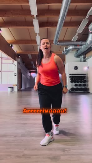 Ilmainen tanssitunti tänään 19.5. Klo 19.00 SPIRAALILLA!! Sut 🫵😎 on kutsuttu! Tervetuloa. Ootan ilolla et nähdään! 🤩 T. Maija @maibell_tenkanen