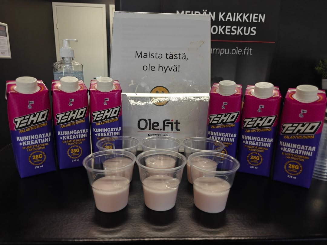 Tehon marjaisa uusi palautusjuoma on nyt valikoimassamme!🫐🍓 Makuna iki-ihana Kuningatar!👑 Tervetuloa maistamaan😍🤩 #teho #recovery #workout #gymlife