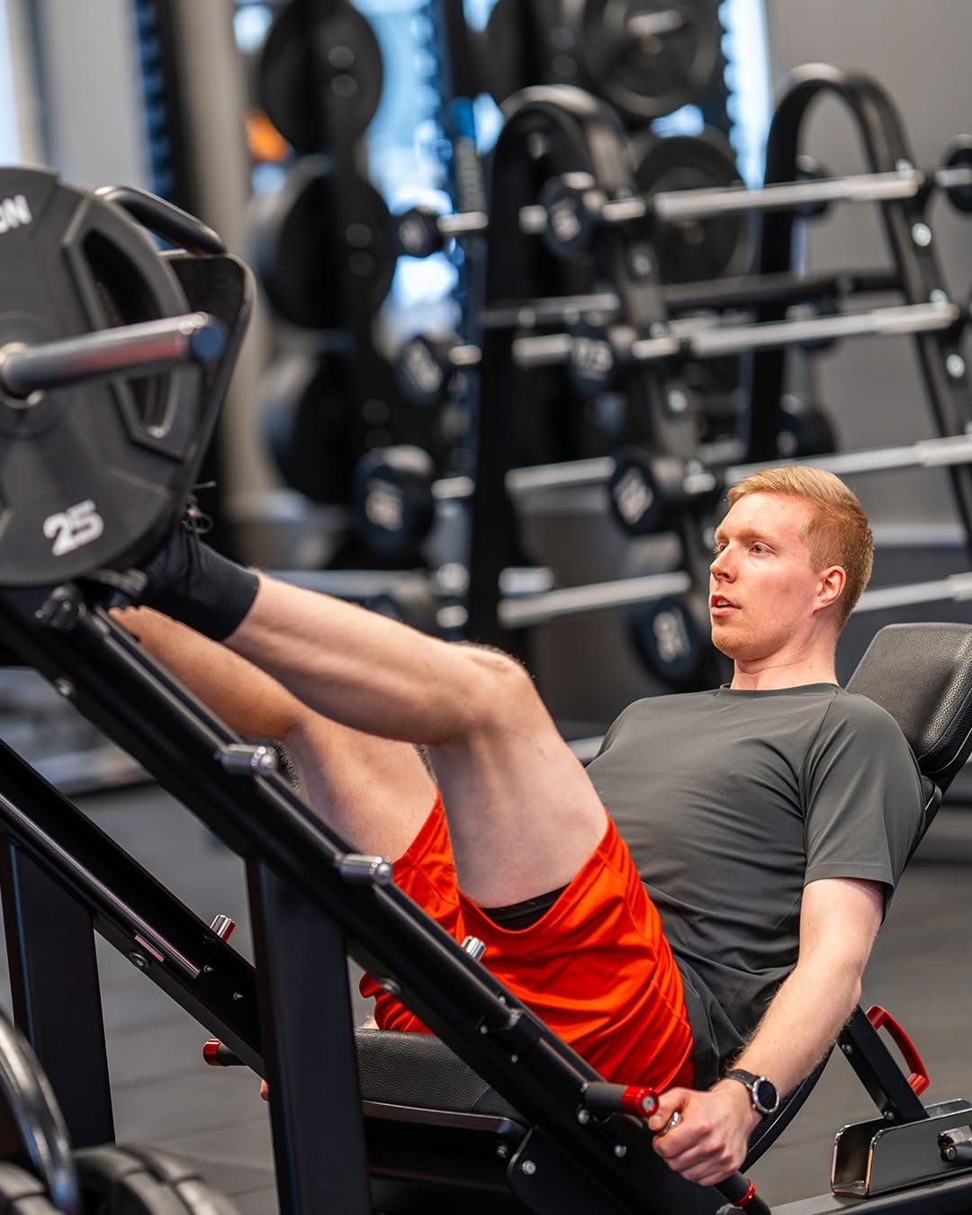 Energistä maanantaita! Millä treenillä sun viikko lähtee käyntiin? 🔥💪 #f24s #fitness24sevenfinland