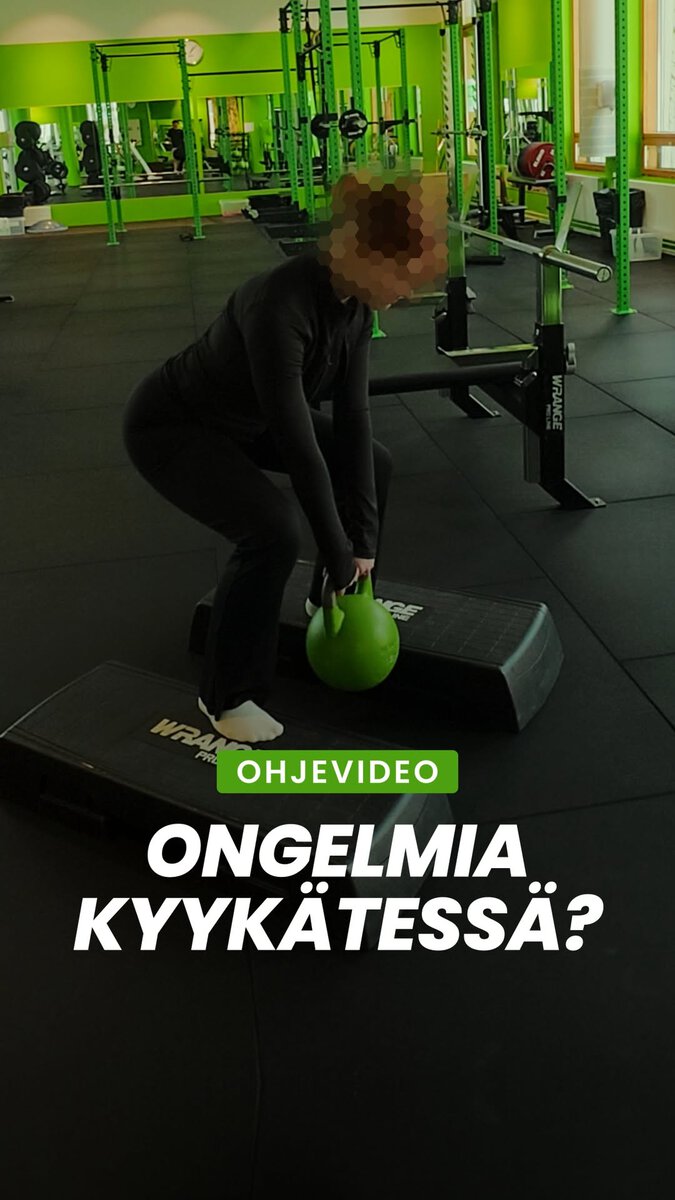 Mitä voi tehdä, jos kyykkääminen jännittää? Kyykkäämisen esteenä ei aina ole voiman puute, vaan syynä voi olla liikkeen pelko. Amir esittelee muutamia eri tapoja harjoitella kyykkyä turvallisesti ja löytää varmuutta tekemiseen. Tuu tutustumaan Liikkuun ilmaiseksi ma-ke klo 16-19! #kuntokeskusliikku #liikku #kuntosali #kyykky #treenivinkki